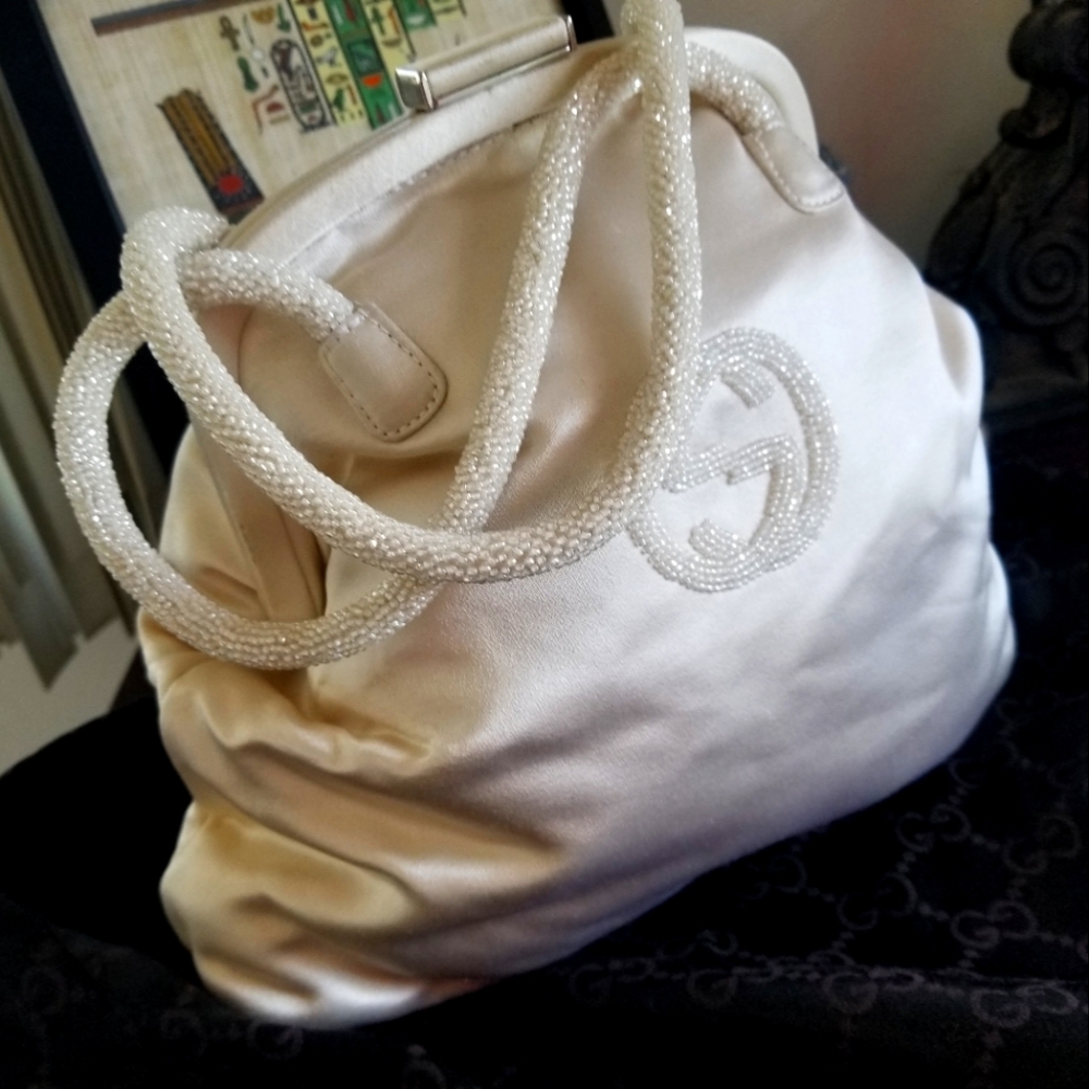Huge sale! Rare Vint Gucci  Tom Ford era  cream satin silk beaded top handle bag
